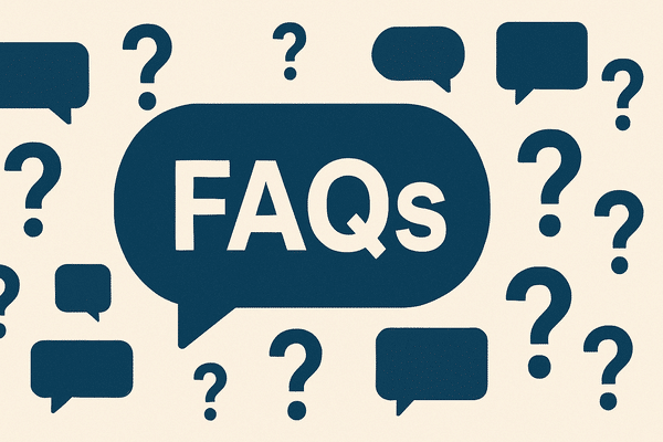 Horizontal FAQ banner with a speech bubble and question marks on a light background – ideal for FAQ sections on websites.